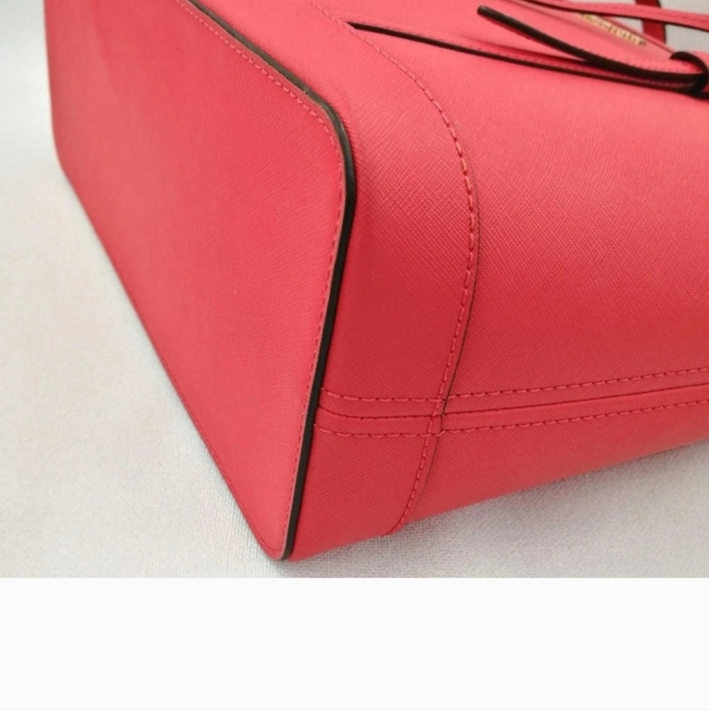 Michael Kors New In Bag Salmon Color Leather Tote Bag with Gold Accents - Picture 6 of 8